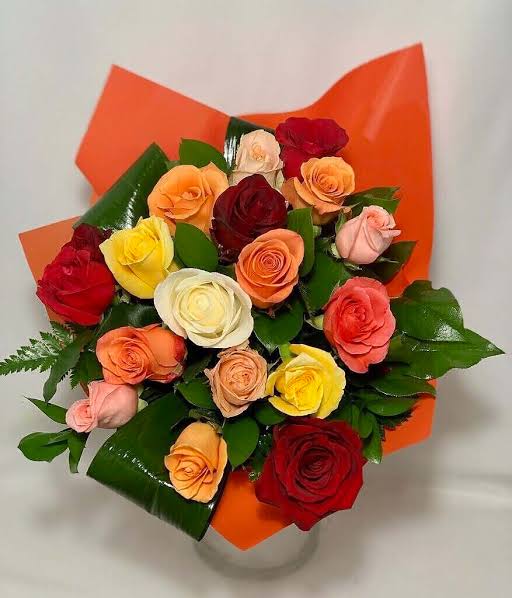 Stunning bouquet mix rose bouquet