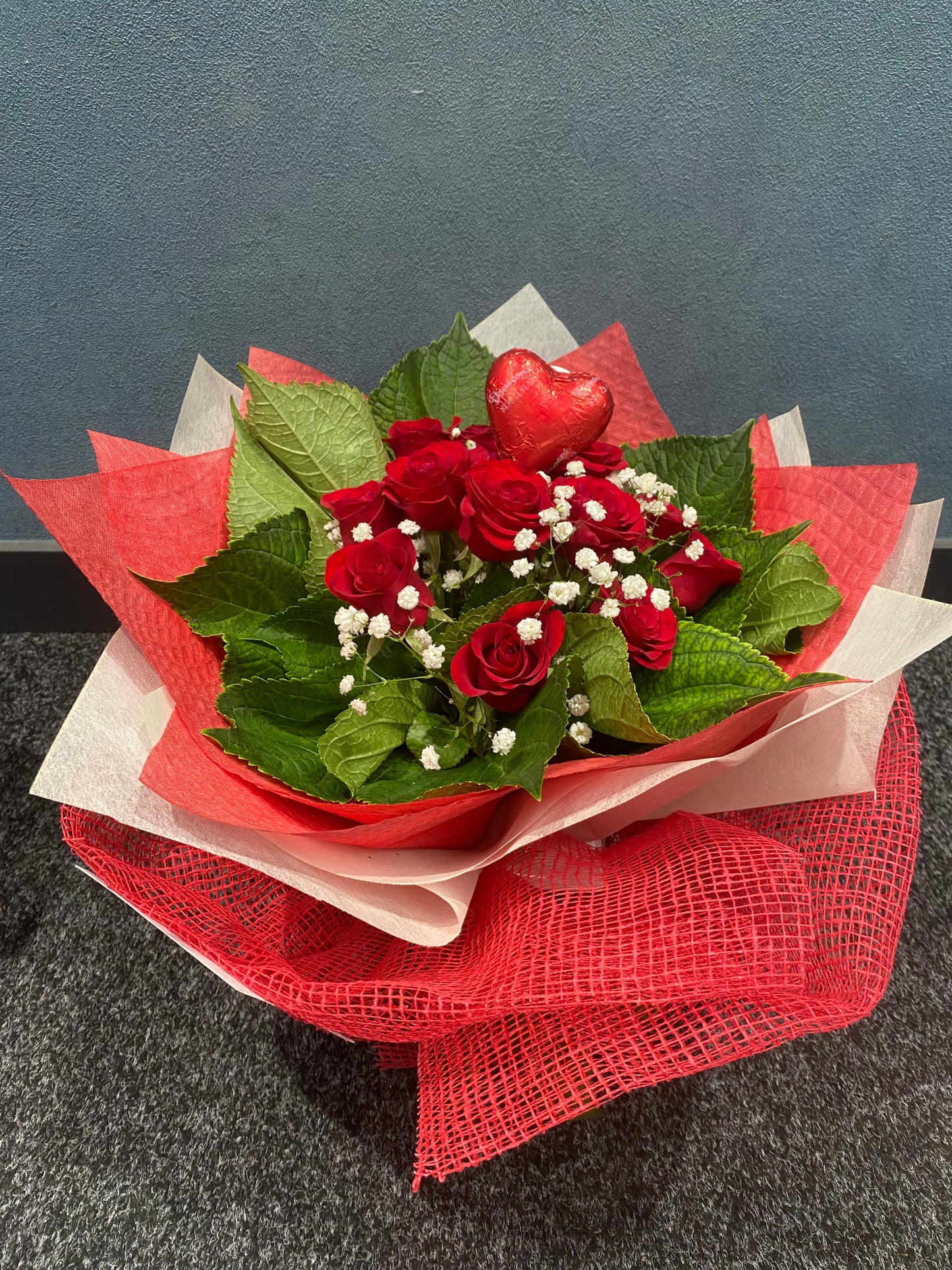 Vox box ( medium 12 size rose)