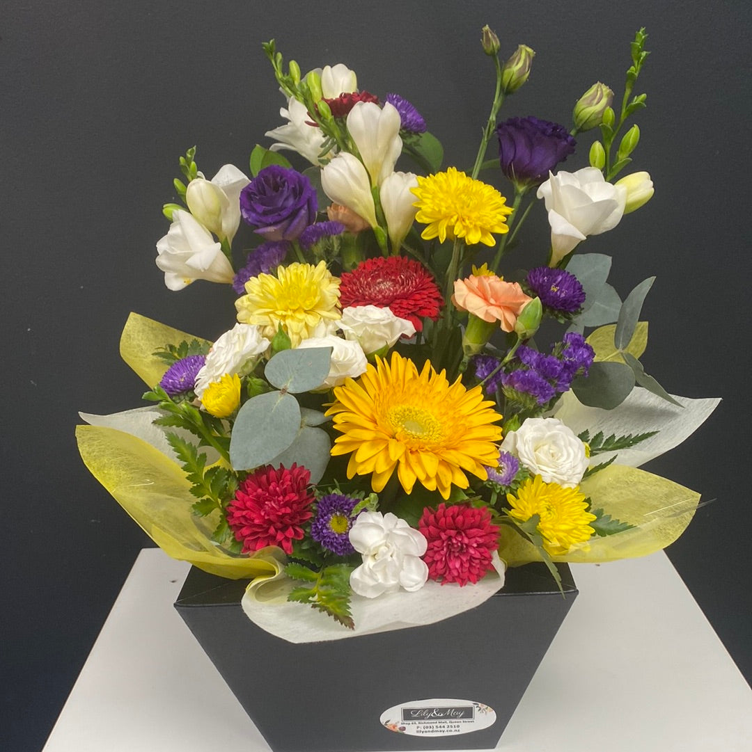Stunning Pot box bright
