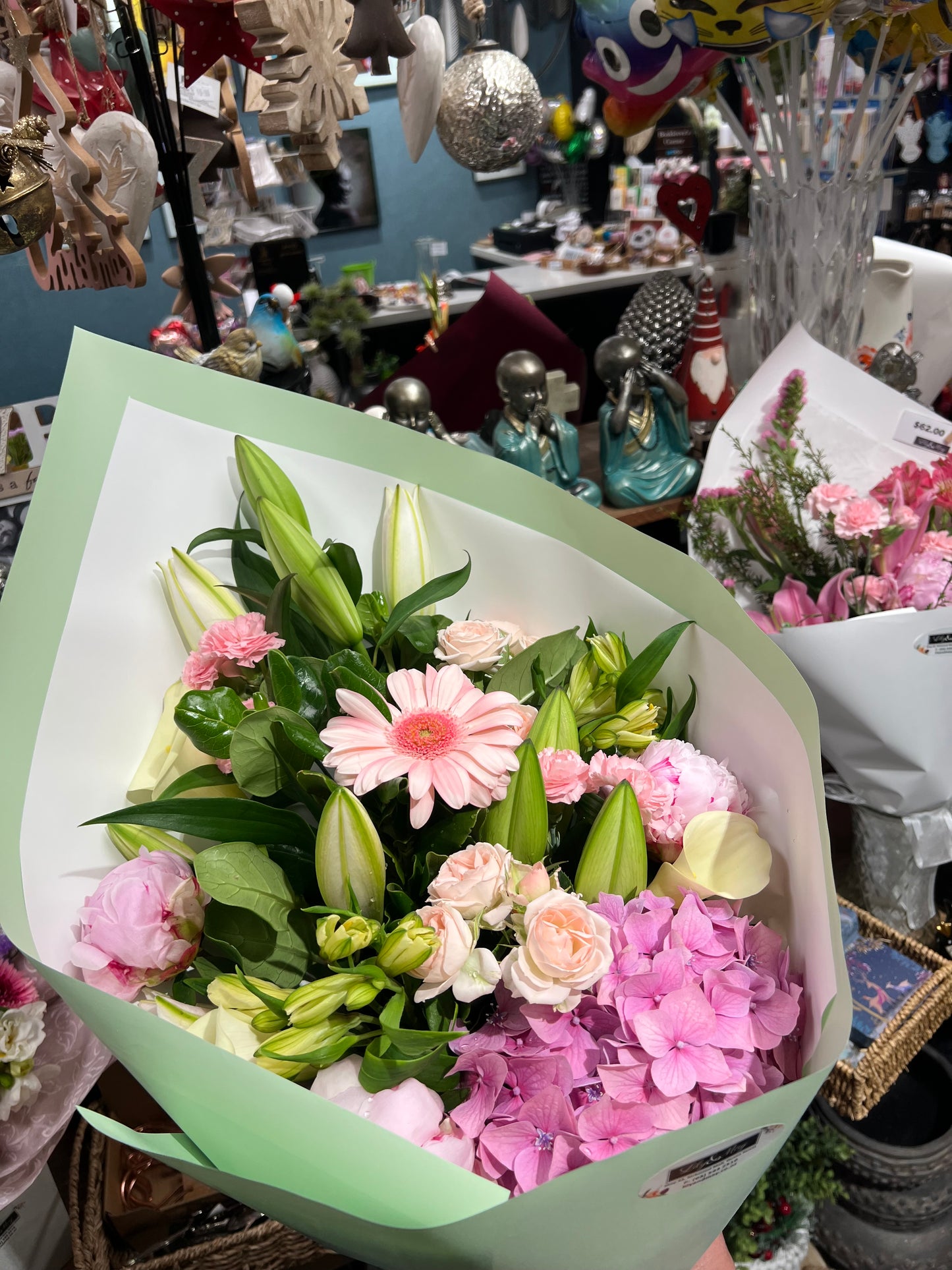 Pastel light mix bouquet