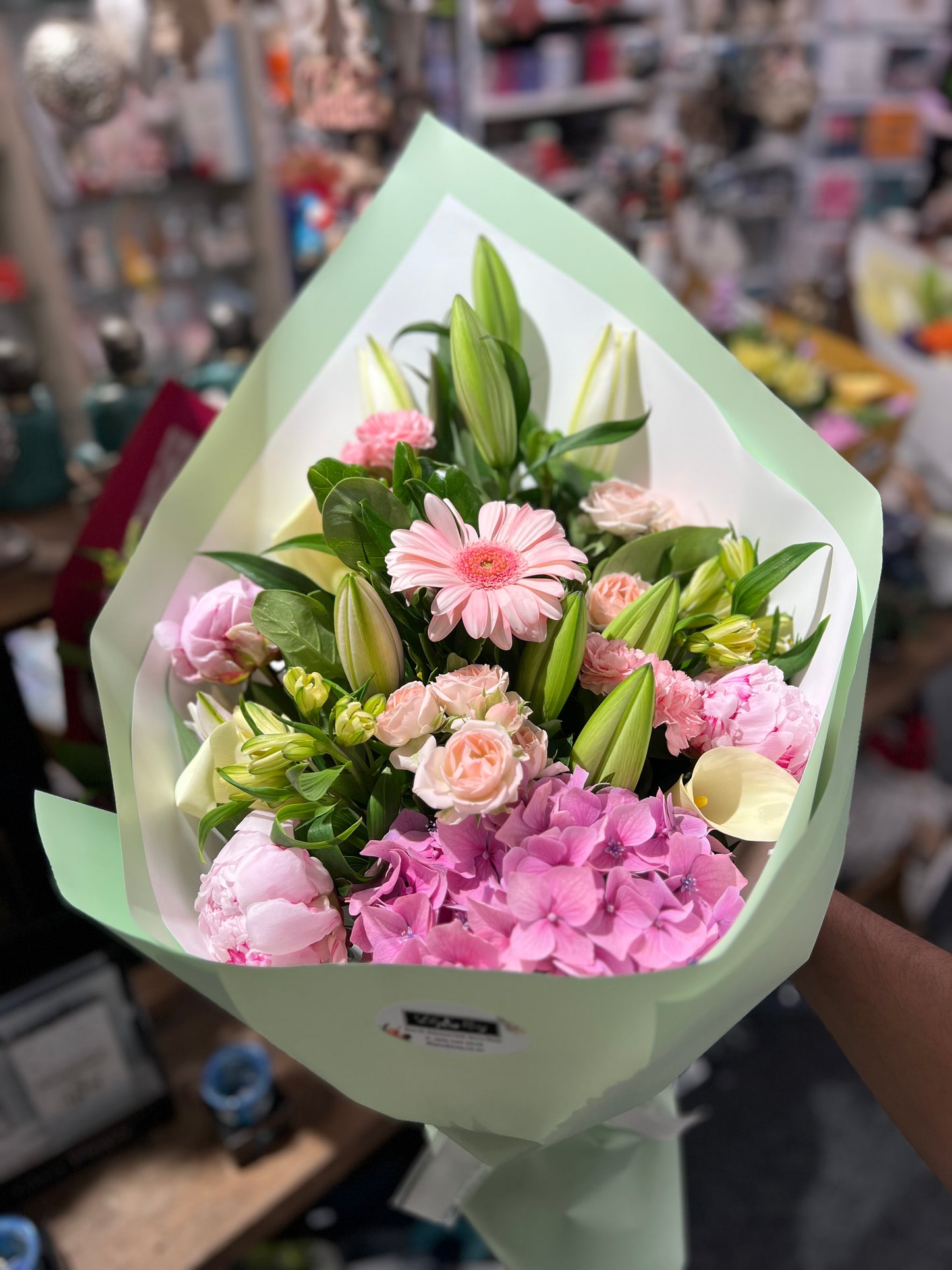 Pastel light mix bouquet