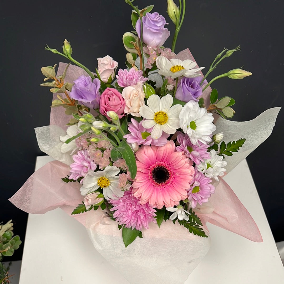 Flower arrangement in posy box