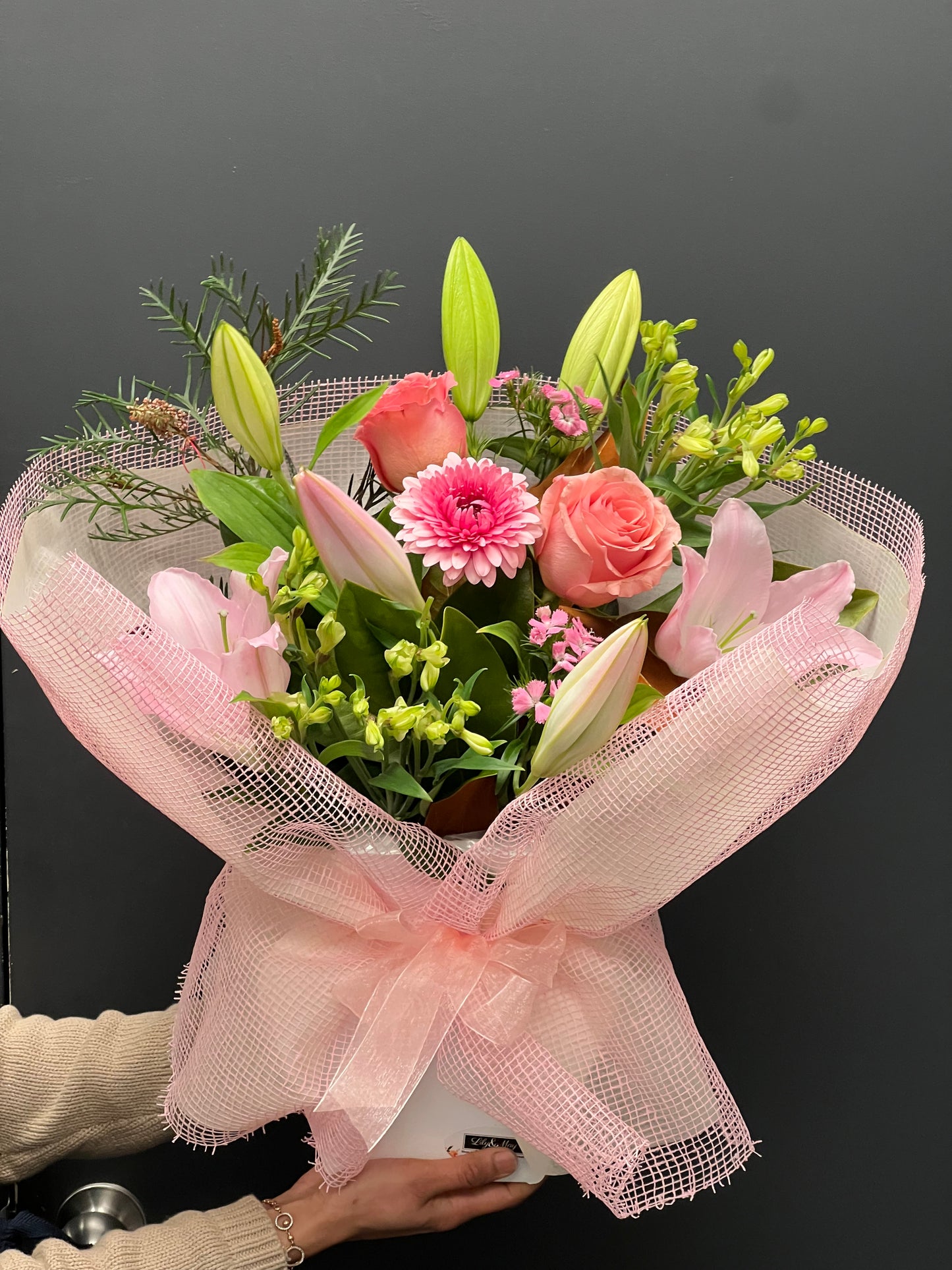 Flower arrangement in vox box